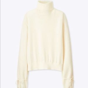 Uniqlo X J.W. Anderson beige/ white sweater
